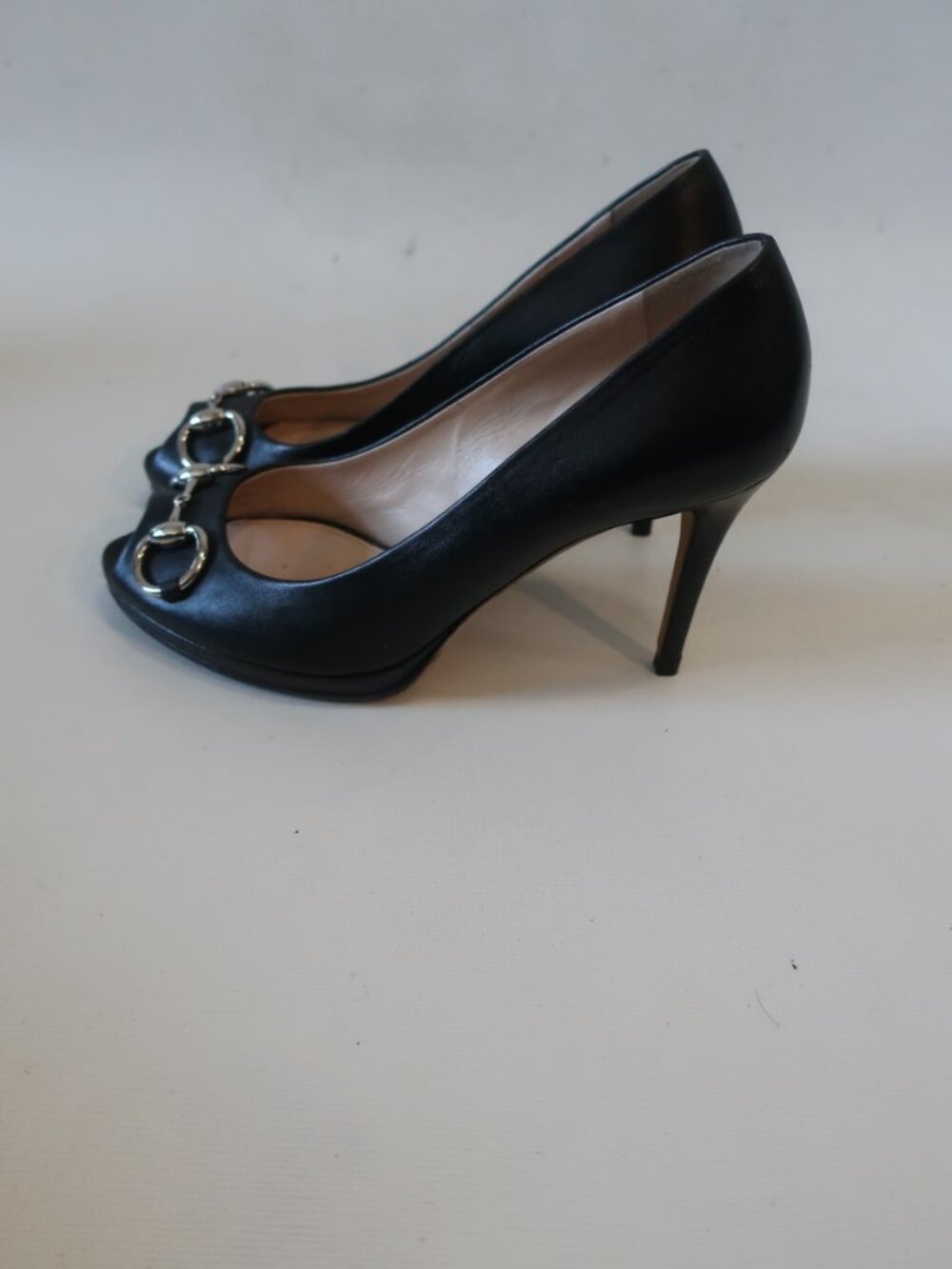 Womens Gucci Black Leather Horsebit Peep Toe Pumps 37 1/2 EU/US 7.5 - Picture 4 of 10